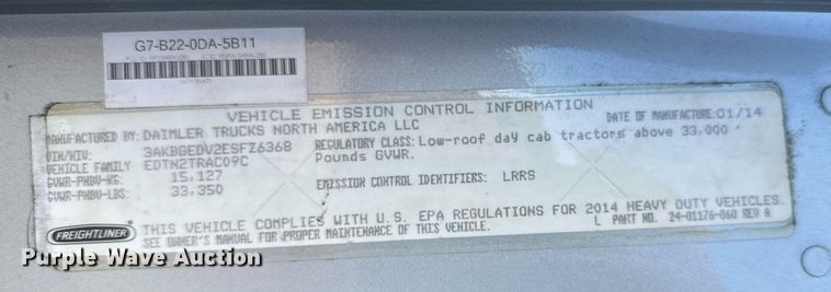 image for item NM9272 2014 Freightliner Cascadia semi truck