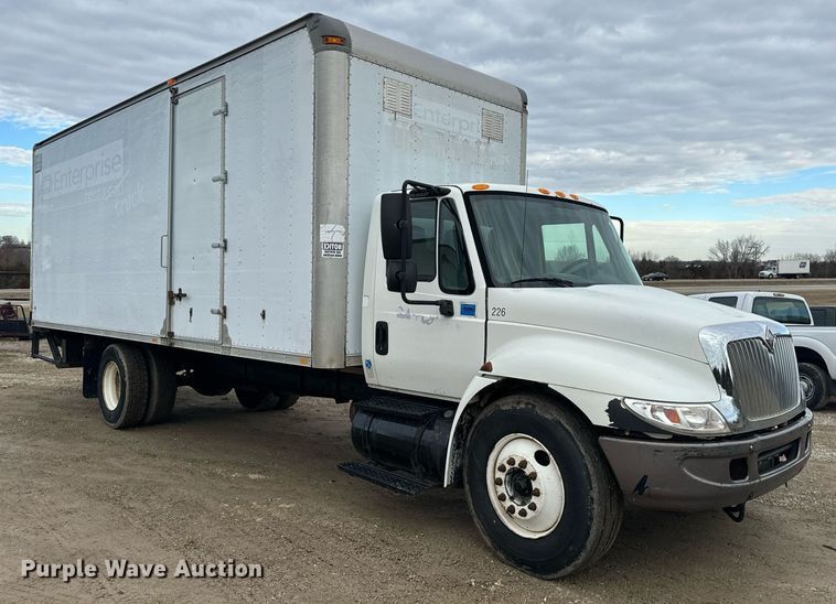 image for item NM9274 2006 International 4300 box truck