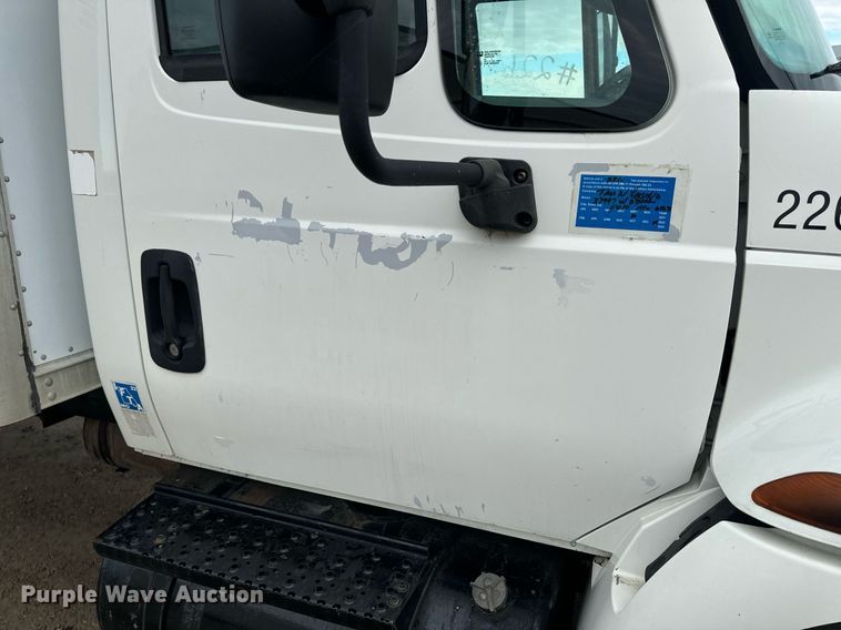 image for item NM9274 2006 International 4300 box truck