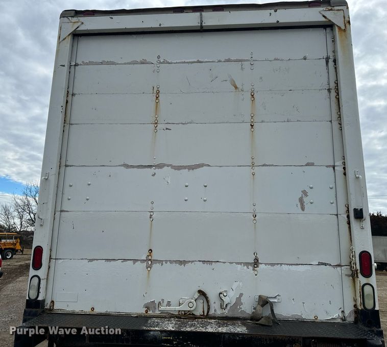 image for item NM9274 2006 International 4300 box truck