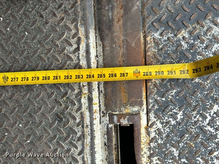 image for item NM9274 2006 International 4300 box truck