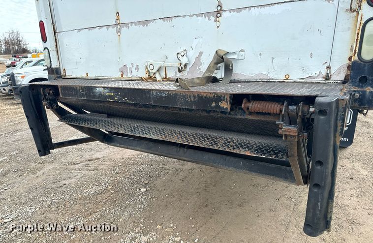 image for item NM9274 2006 International 4300 box truck