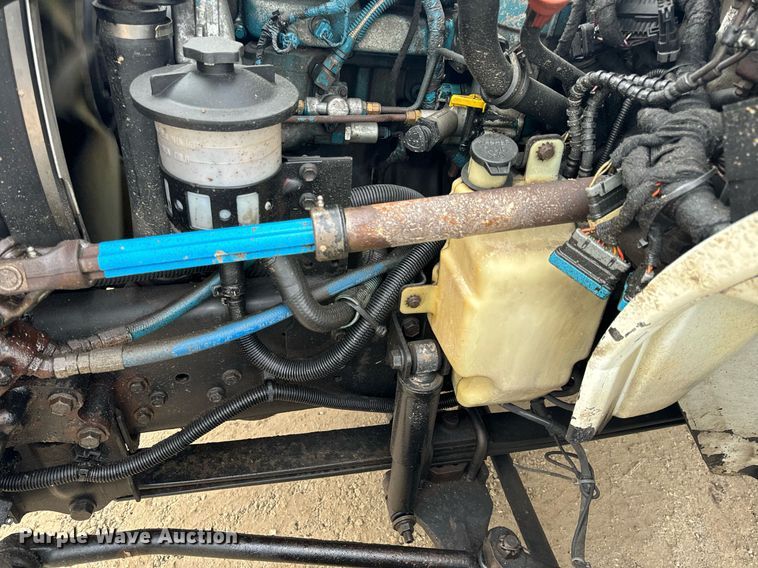 image for item NM9274 2006 International 4300 box truck