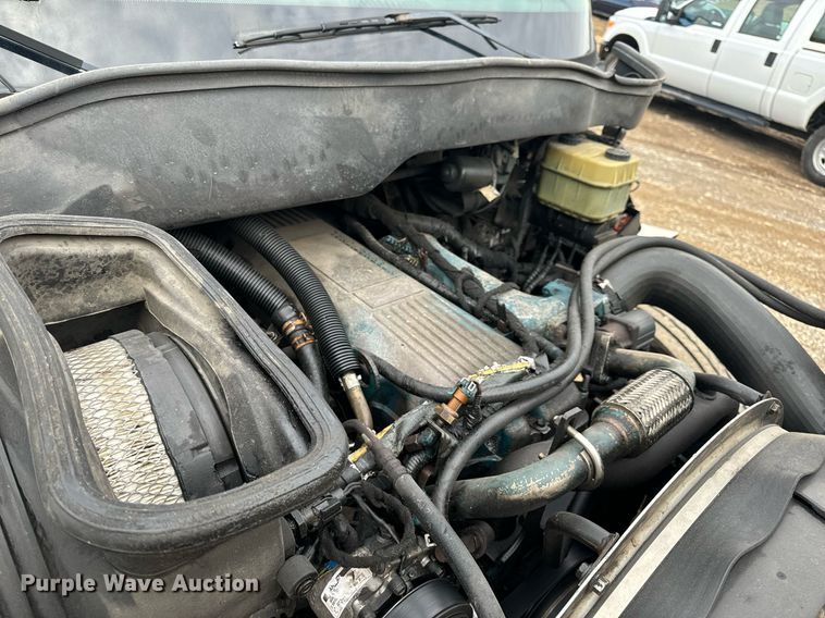 image for item NM9274 2006 International 4300 box truck