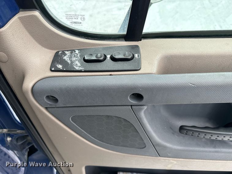 image for item NN9474 2012 Freightliner  Cascadia semi truck