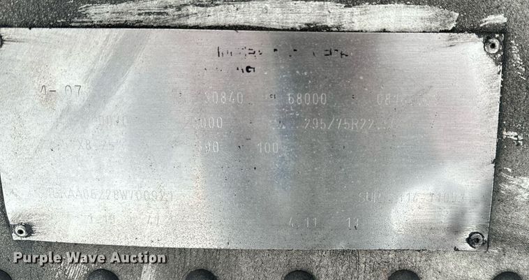 image for item NN9479 2008 Great Dane refrigerated van trailer