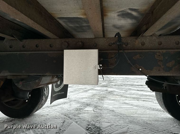 image for item NN9480 2008 Wabash refrigerated van trailer