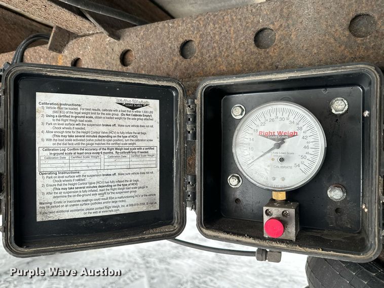 image for item NN9480 2008 Wabash refrigerated van trailer