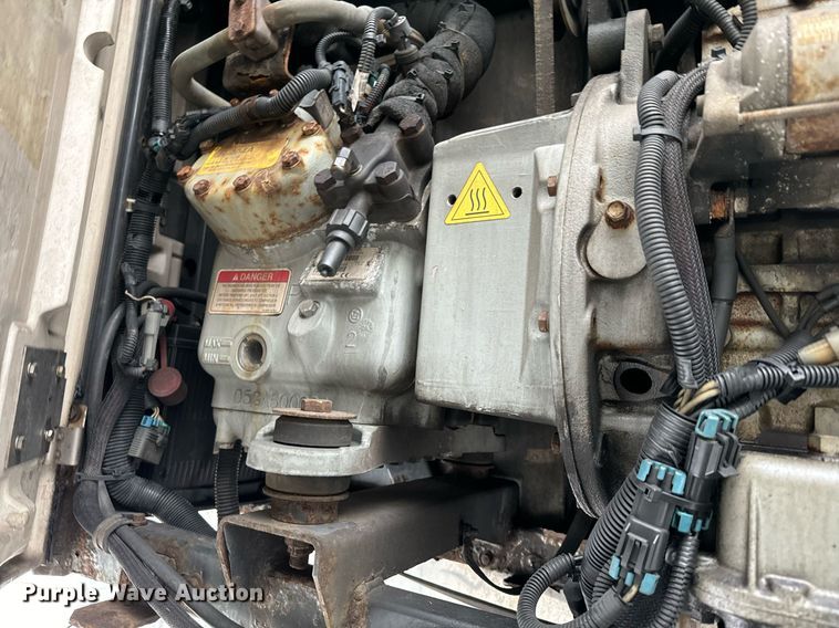 image for item NN9480 2008 Wabash refrigerated van trailer