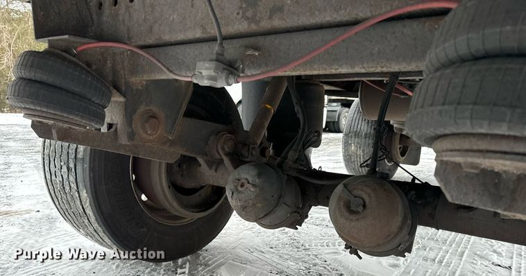 image for item NN9480 2008 Wabash refrigerated van trailer