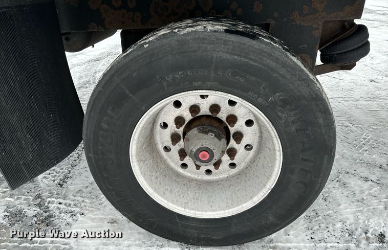 image for item NN9480 2008 Wabash refrigerated van trailer