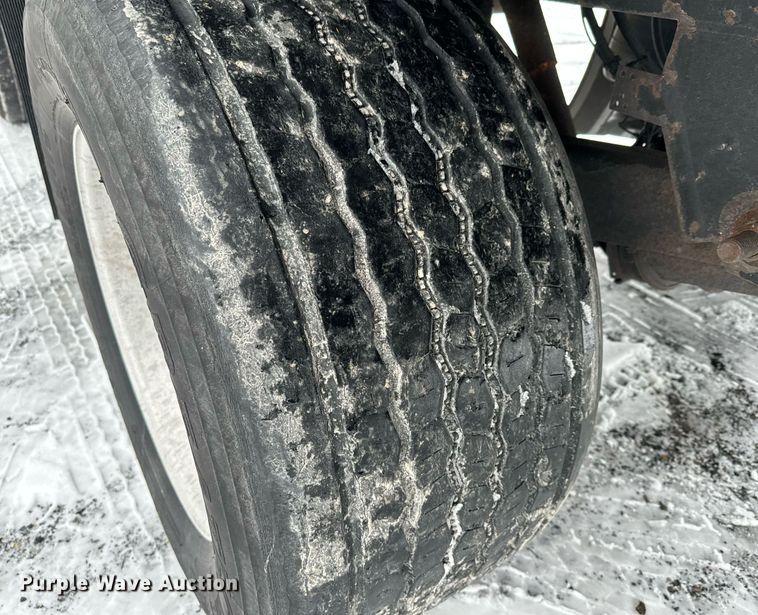 image for item NN9480 2008 Wabash refrigerated van trailer