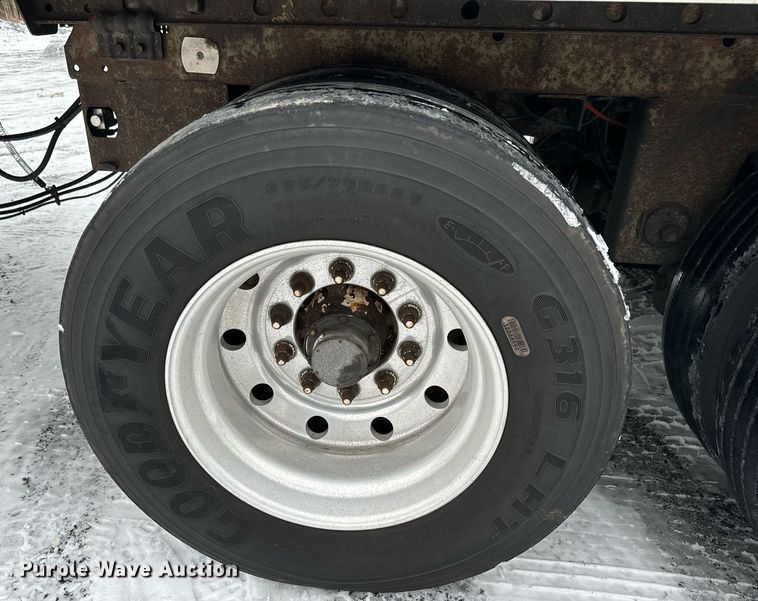 image for item NN9481 2006 Great Dane refrigerated van trailer