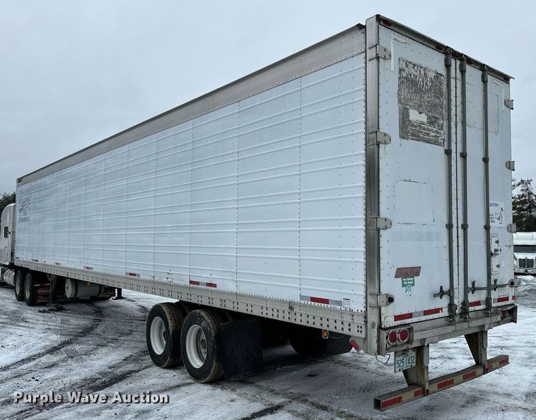 image for item NN9482 2004 Great Dane refrigerated van trailer