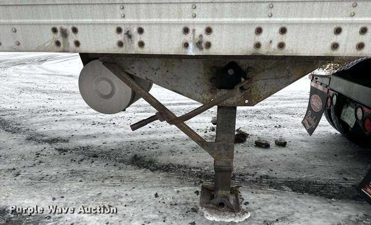 image for item NN9482 2004 Great Dane refrigerated van trailer