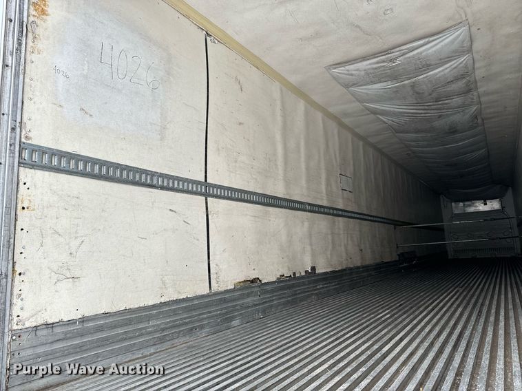 image for item NN9482 2004 Great Dane refrigerated van trailer