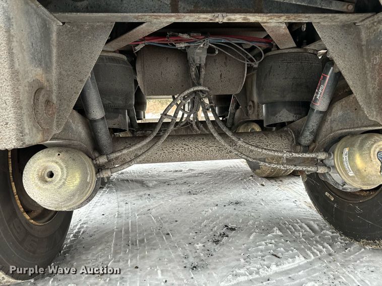 image for item NN9482 2004 Great Dane refrigerated van trailer