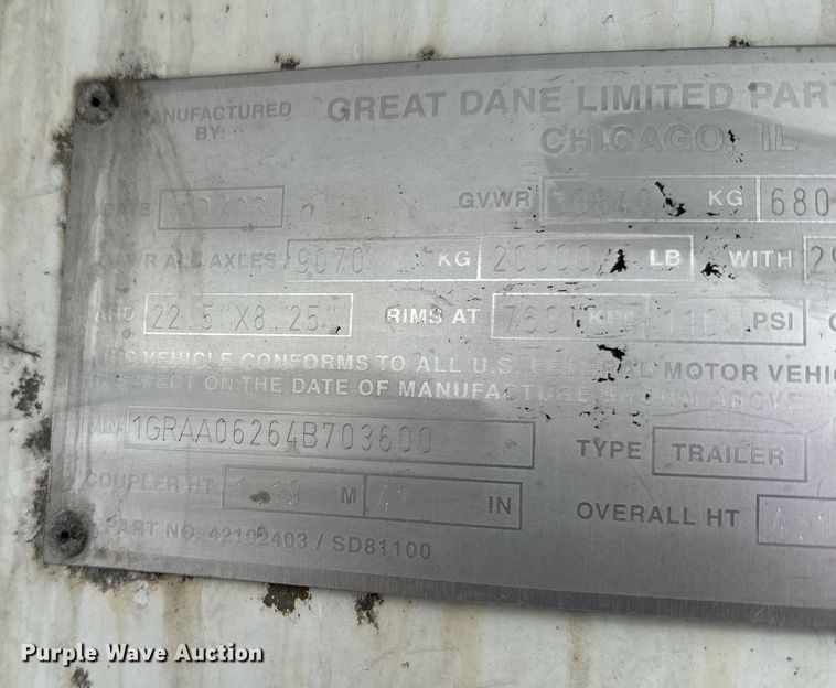 image for item NN9482 2004 Great Dane refrigerated van trailer