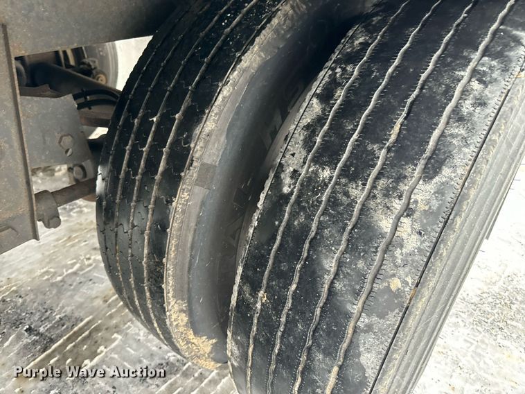 image for item NN9483 2013 Great Dane refrigerated van trailer