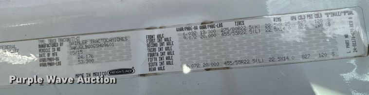 image for item NU9337 2016 Freightliner Cascadia CA125SLP semi truck