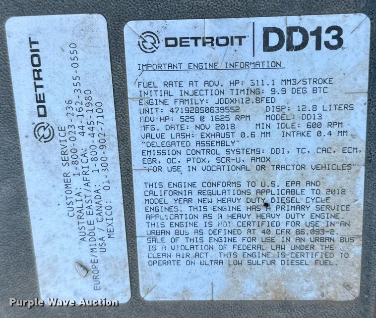 image for item NU9421 2019 Western Star 4700 SB semi truck