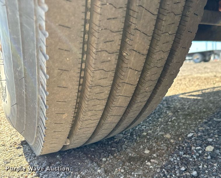 image for item NU9422 2014 Freightliner M106 flatbed truck