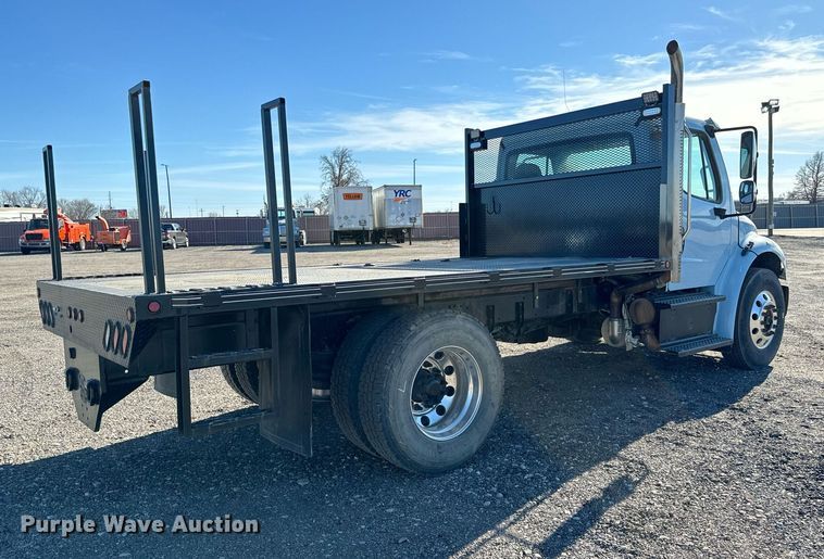 image for item NU9423 2014 Freightliner M106 flatbed truck