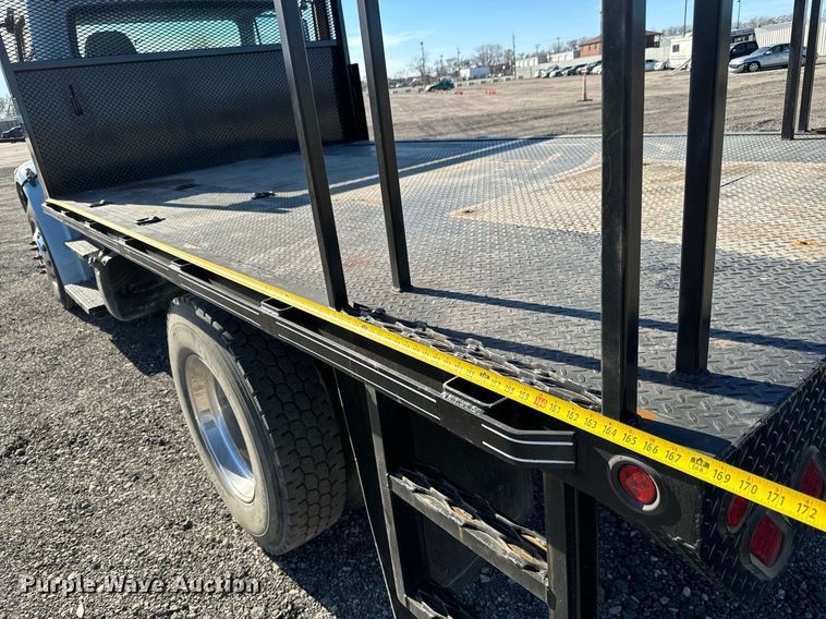 image for item NU9423 2014 Freightliner M106 flatbed truck