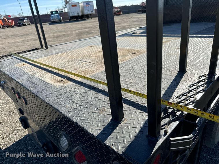 image for item NU9423 2014 Freightliner M106 flatbed truck