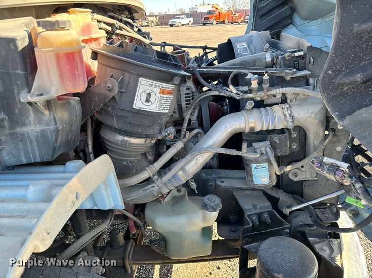 image for item NU9423 2014 Freightliner M106 flatbed truck