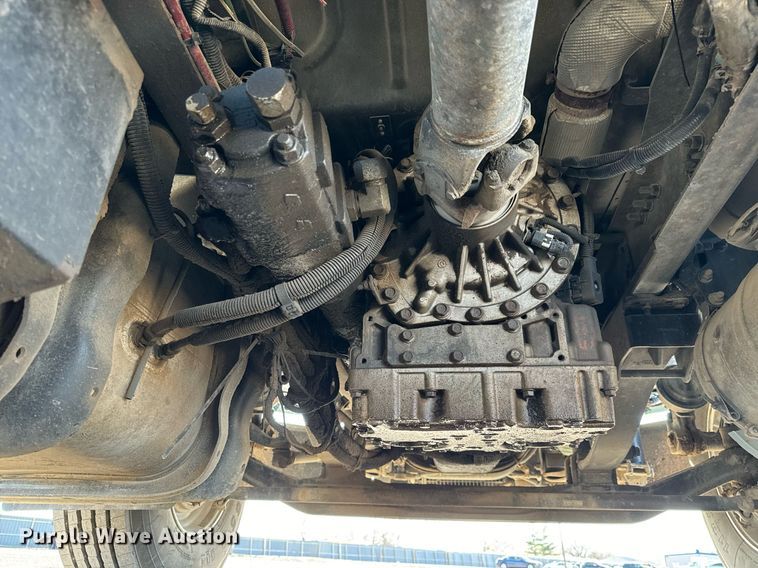 image for item NU9423 2014 Freightliner M106 flatbed truck