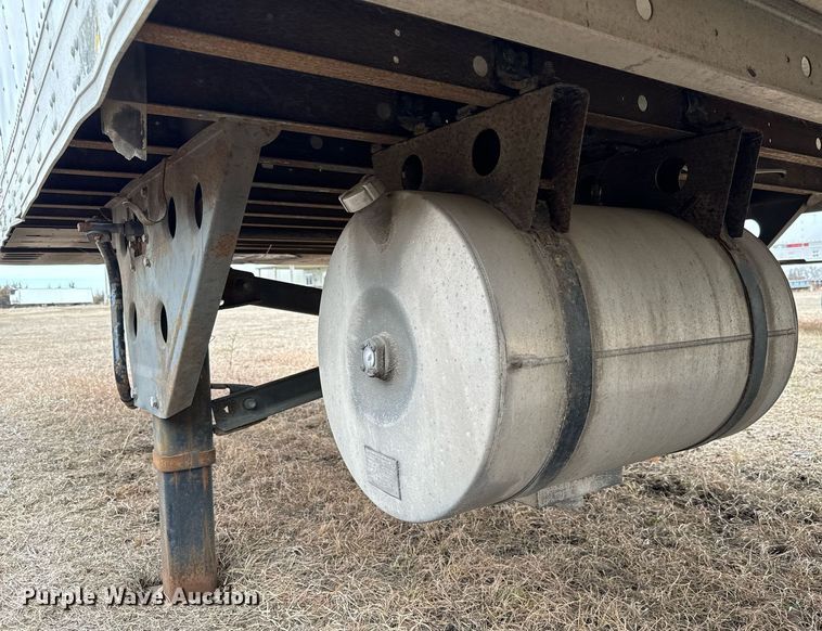 image for item NU9424 2008 Utility refrigerated van trailer