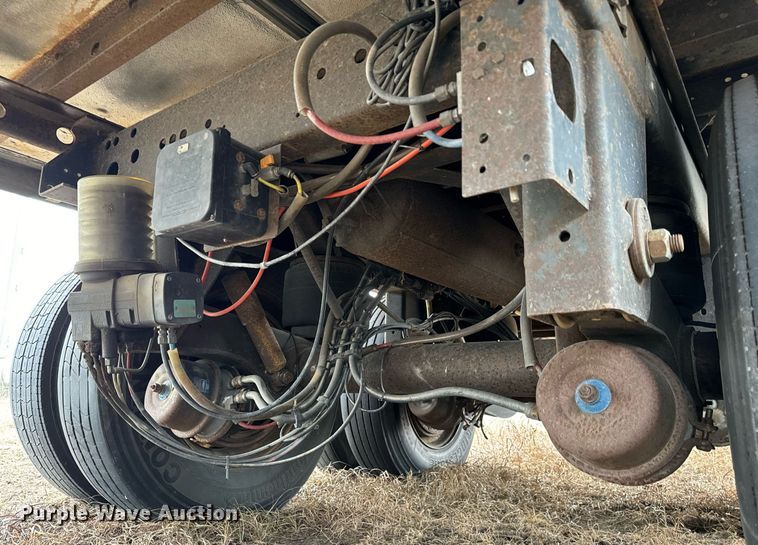 image for item NU9424 2008 Utility refrigerated van trailer