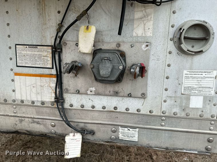 image for item NU9425 2005 Great Dane 7811TZ-1A refrigerated van trailer