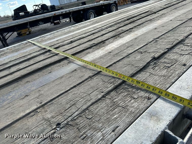 image for item NU9452 2005 Wilson CF 900 flatbed trailer