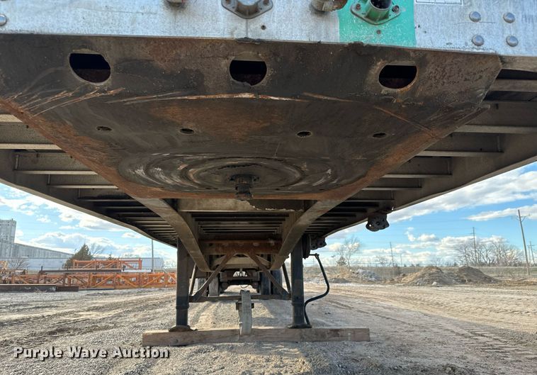 image for item NU9452 2005 Wilson CF 900 flatbed trailer