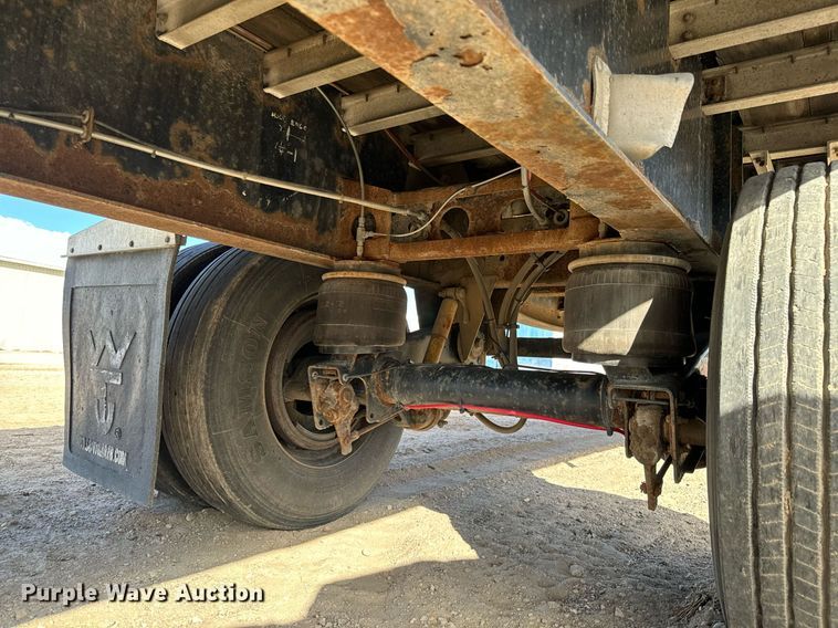 image for item NU9452 2005 Wilson CF 900 flatbed trailer