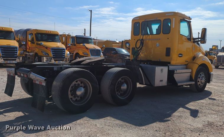 image for item NZ9271 2019 Kenworth T680 semi truck