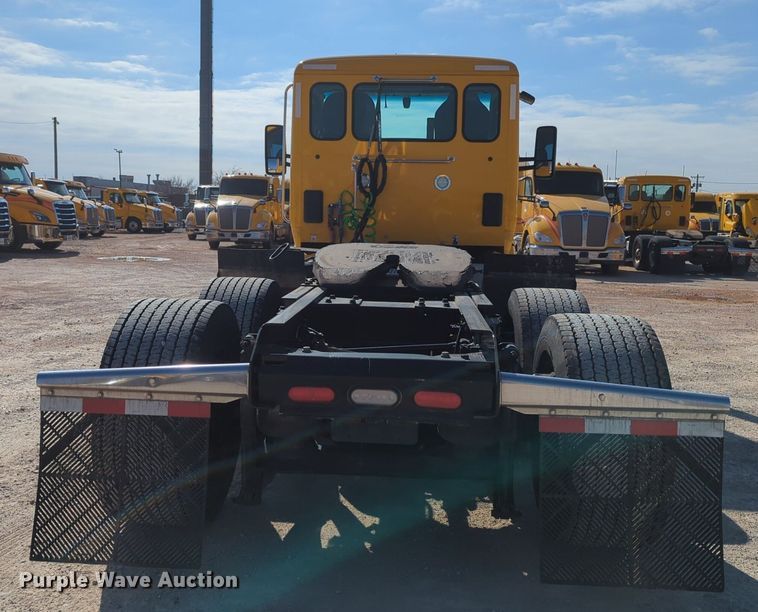 image for item NZ9271 2019 Kenworth T680 semi truck