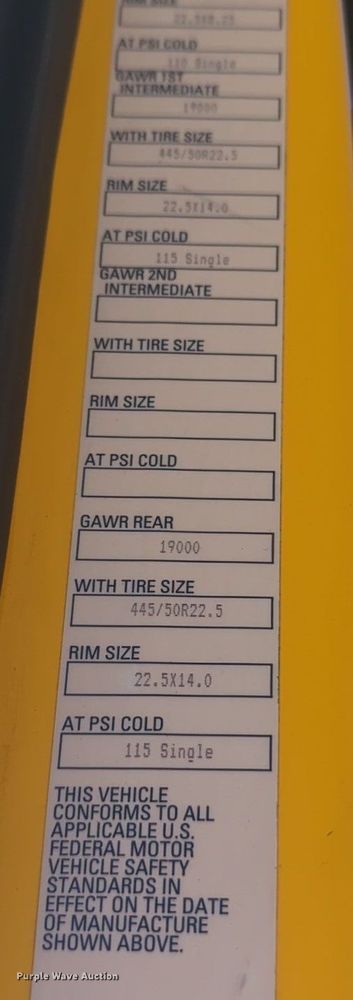 image for item NZ9271 2019 Kenworth T680 semi truck