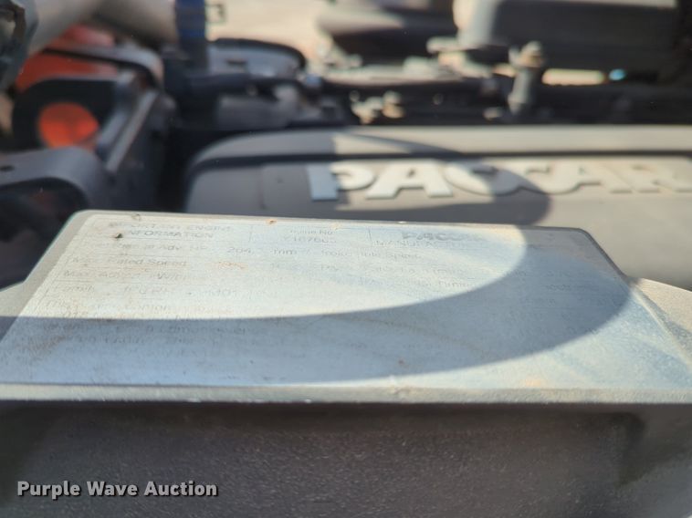 image for item NZ9275 2019 Kenworth T680 semi truck