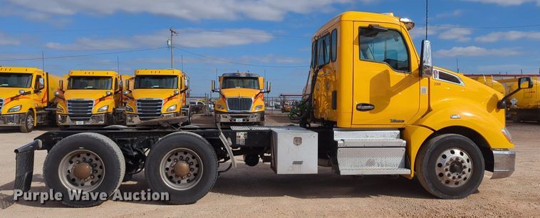 image for item NZ9276 2019 Kenworth T680 semi truck