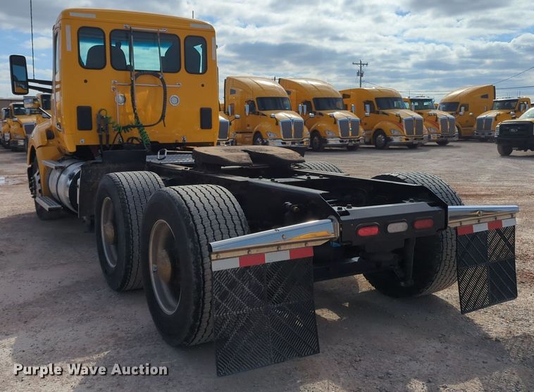 image for item NZ9276 2019 Kenworth T680 semi truck