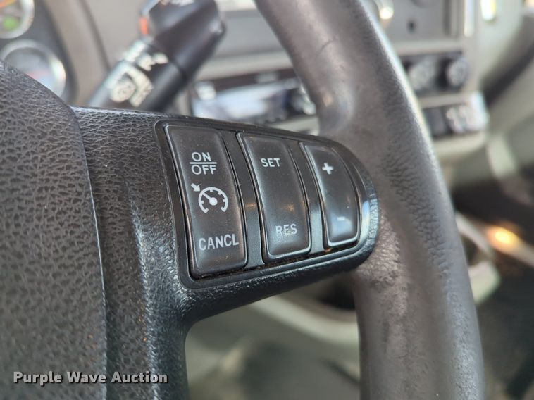 image for item NZ9276 2019 Kenworth T680 semi truck