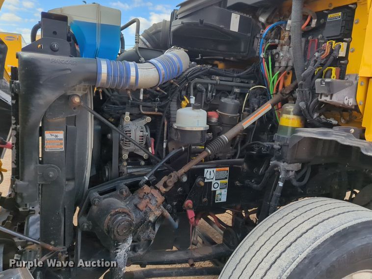 image for item NZ9276 2019 Kenworth T680 semi truck