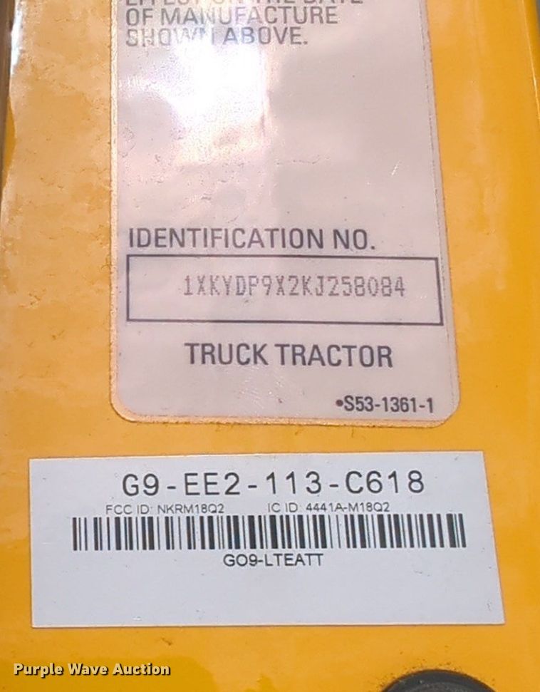 image for item NZ9276 2019 Kenworth T680 semi truck