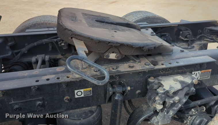 image for item NZ9277 2020 Kenworth T680 semi truck