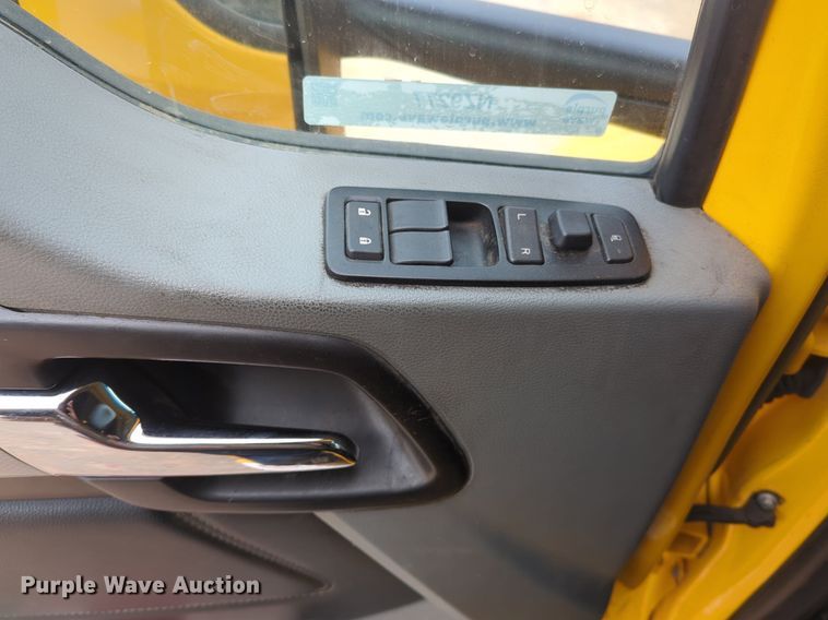 image for item NZ9277 2020 Kenworth T680 semi truck