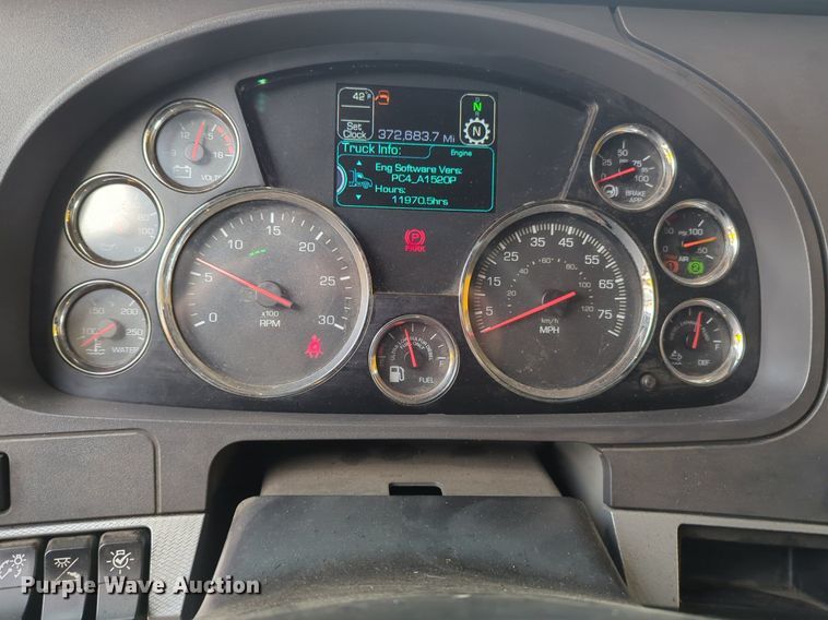 image for item NZ9277 2020 Kenworth T680 semi truck