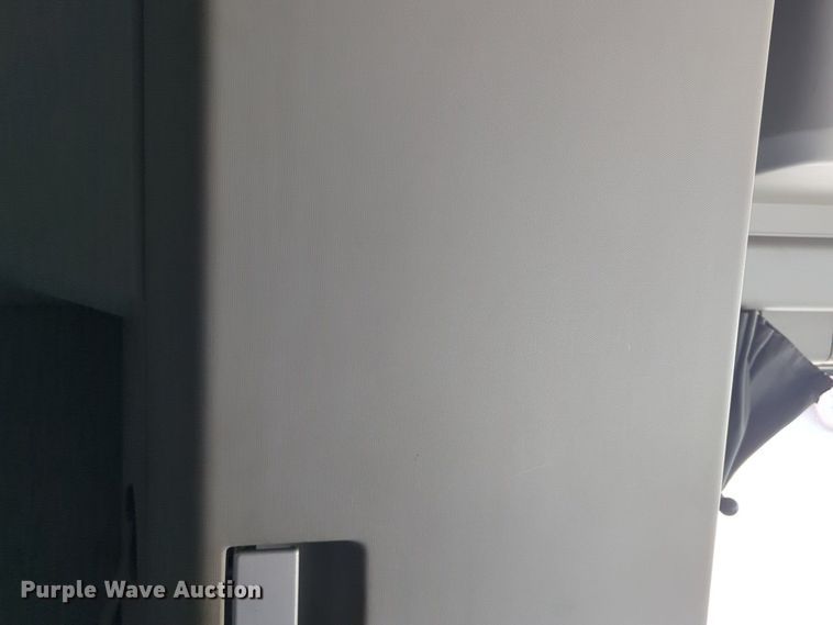 image for item NZ9277 2020 Kenworth T680 semi truck